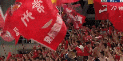 比赛伊始, 轮展现出显